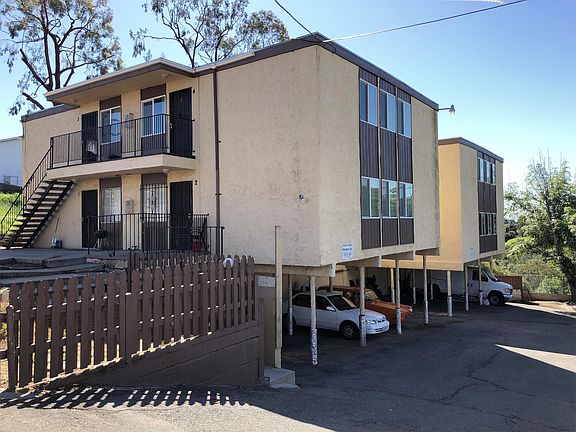 3rd image of 2590 Highland Ave