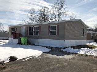 2808 Landsend Ln, Liverpool, NY 13090
