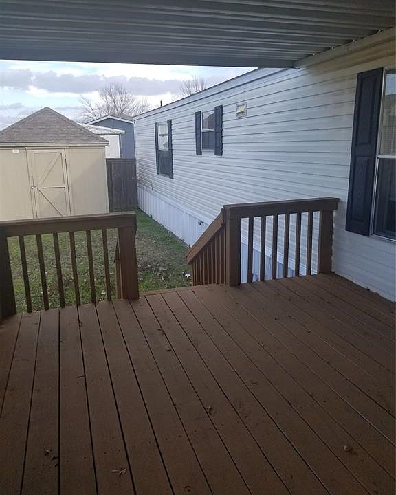 1st image of 147 Jr Ave