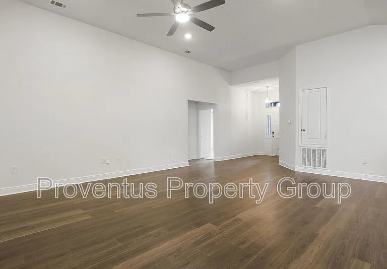 2419 Privet Berry Dr — Photo 8