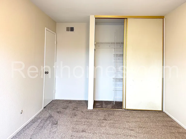 13322 Thunderhead St — Photo 17