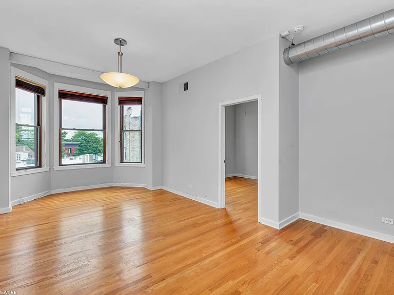2769 N Lincoln Ave #1 — Photo 4