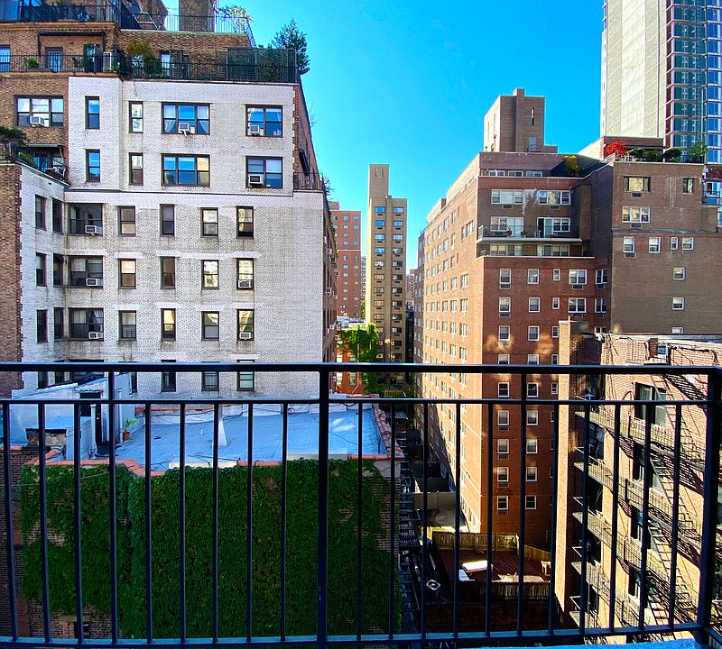 1st image of 150 Lexington Ave #6