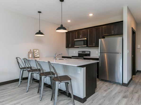 1420 1st Ave NE #304