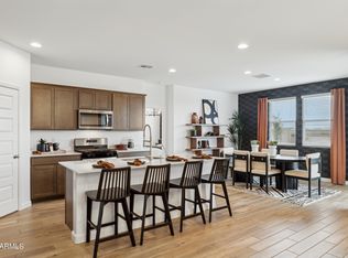 2704 W SENTIERO Avenue, Apache Junction, AZ 85120