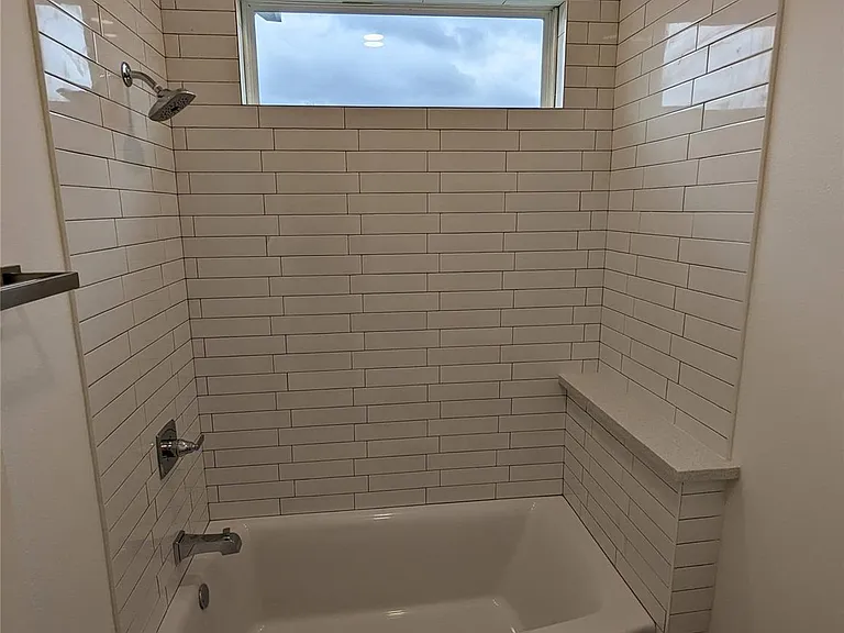 4915 Fisk St — Photo 24