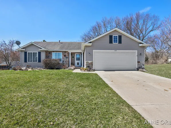 403 Lloyd Ct, Middleville, MI 49333