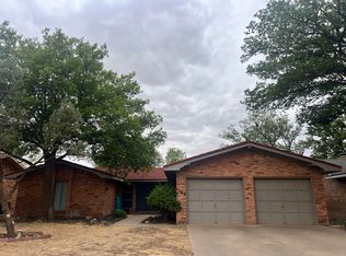 1103 Jefferson St, Plainview, TX 79072