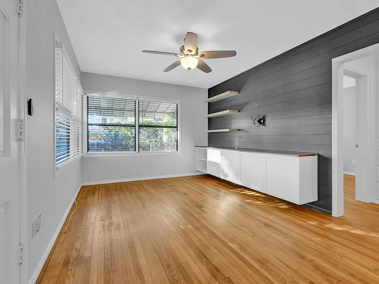 4604 Norwood St — Photo 19
