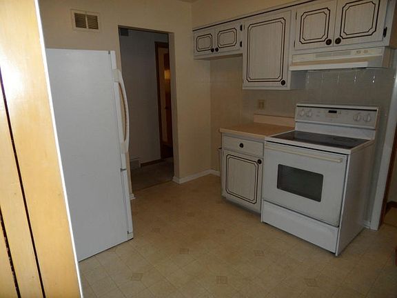 5th image of 7112 W Lakefield Dr