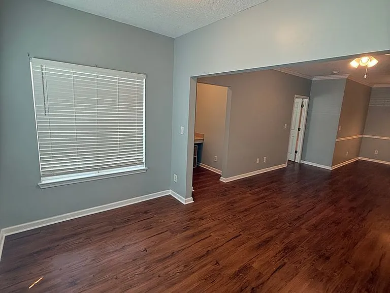 9201 Walden Park Dr — Photo 21