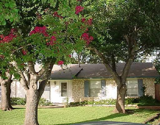 1st image of 8018 LAKE FOREST DR