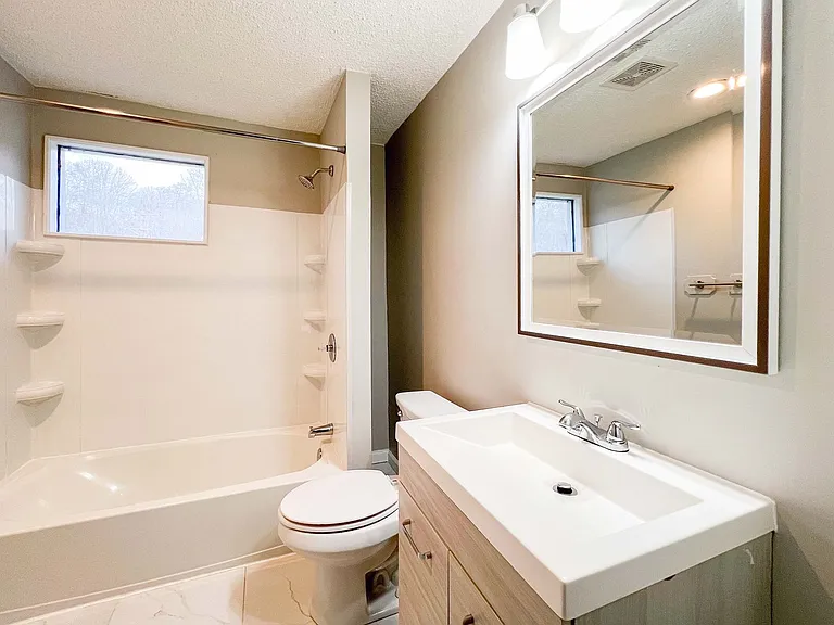 712 Canton Hollow Rd — Photo 9