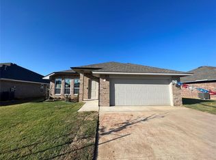 945 SE 17th St, Newcastle, OK 73065