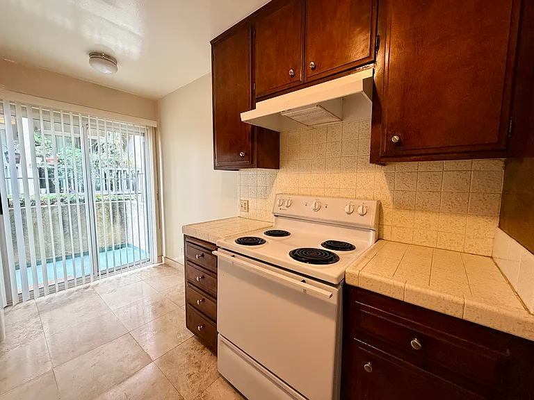 8161 Manitoba St #2 — Photo 7