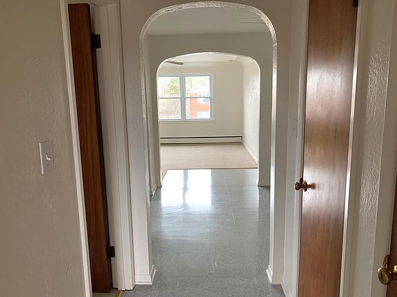 5th image of 3455 James Ave #3