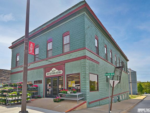 3rd image of 107 W Eldora Ave
