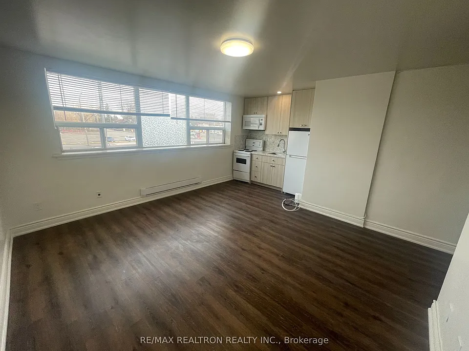 1985 Lawrence Ave E #1