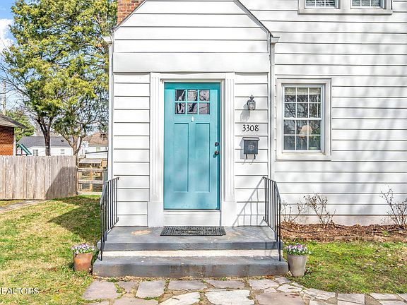 4th image of 3308 Bellevue St