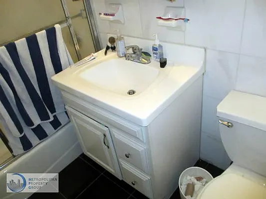 Rented by Metropolitan Property Group | media 28