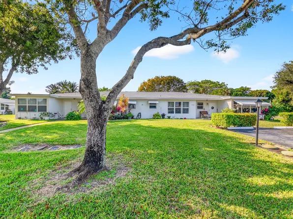 7293 W Oakridge Circle, Lake Worth, FL 33462