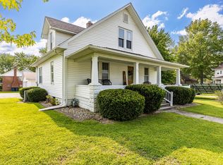 422 N Union St, Staunton, IL 62088