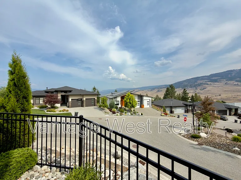 540 Barra Ln — Photo 33