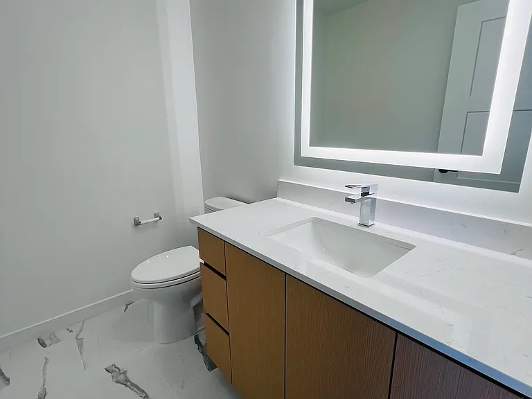 1646 NE 124th St #541 — Photo 20