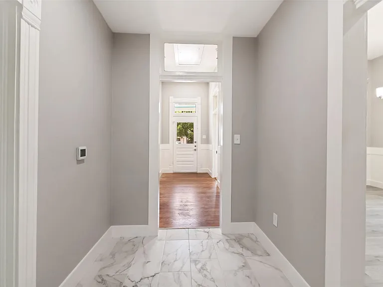 1159 San Bernard St — Photo 9