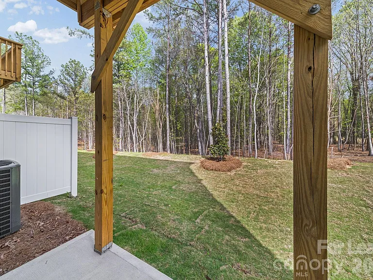 1104 Bandon Dr — Photo 34