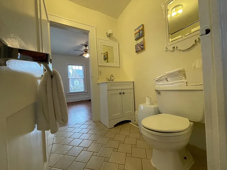 218 Circle Ave — Photo 19