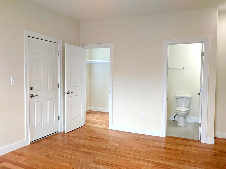 23 Thorndike St #1 — Photo 19