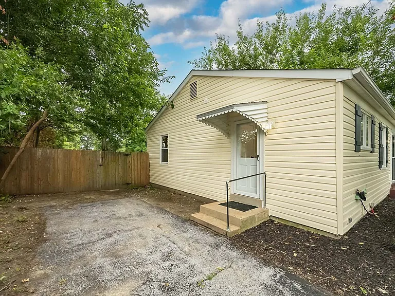 2568 Bonniebrook Dr — Photo 16