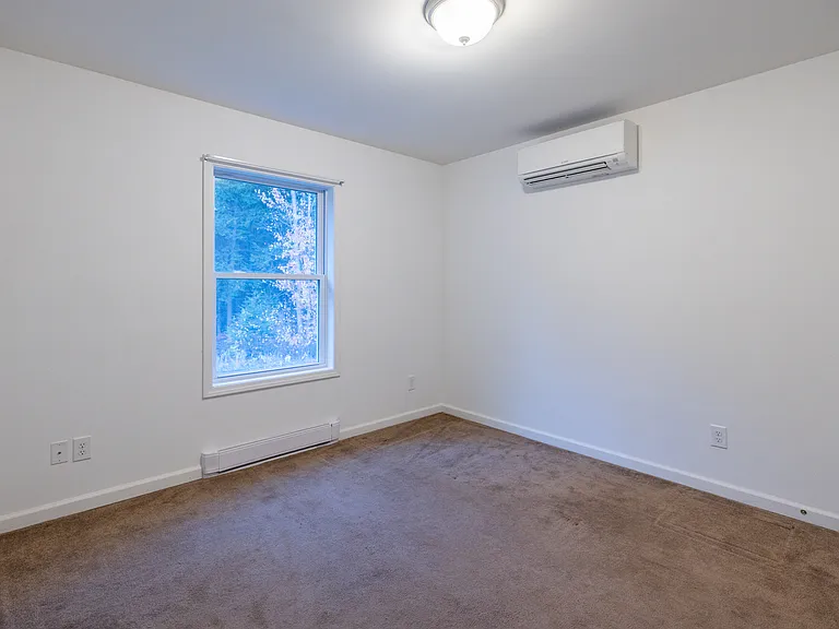 95 Portland Way #2 — Photo 8