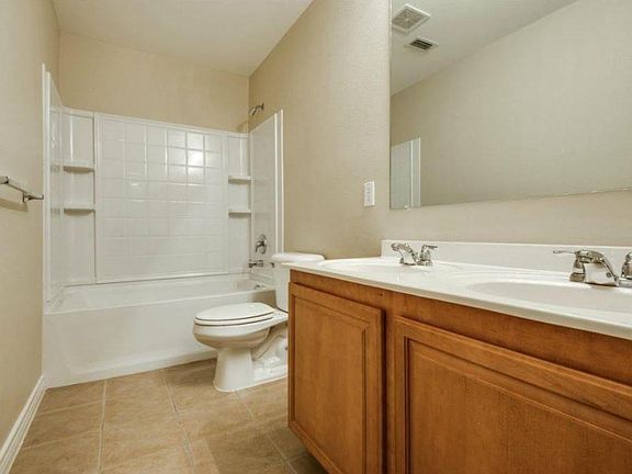2nd image of 624 Lake City Dr