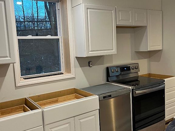 3rd image of 80 Palmer