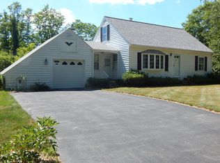 29 Freshet Rd, Madbury, NH 03823