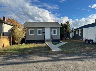 325 Willow St, Kamloops, BC V2B4C8