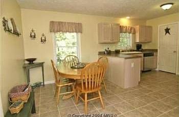 2nd image of 20916 Middletown Rd