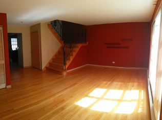 6545 W Addison St APT D, Chicago, IL 60634