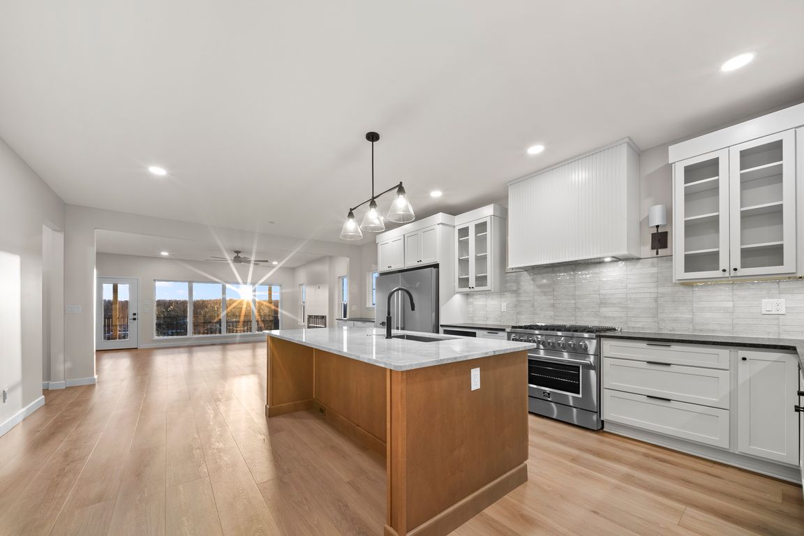 next background image