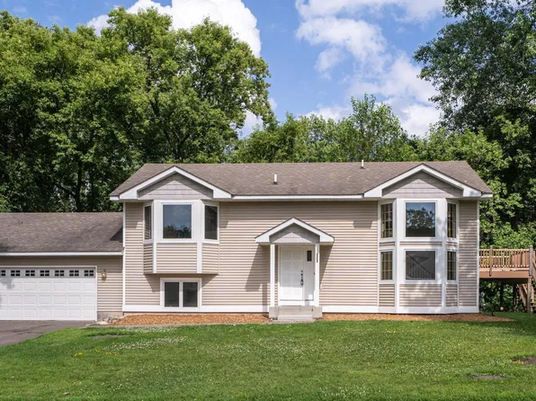 2570 Sylvan St, Little Canada, MN 55117