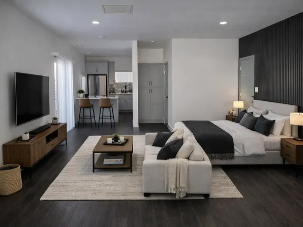 216 Atlantic Ave Suite B, Long Beach, CA 90802