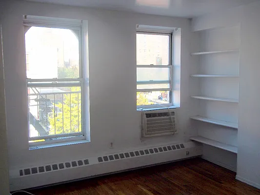 Rented by Bond New York | media 10