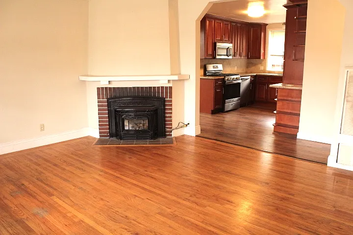 1360 Saint Francis St #FRONT — Photo 7