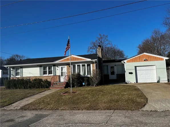 15 Taylor St, North Providence, RI 02911