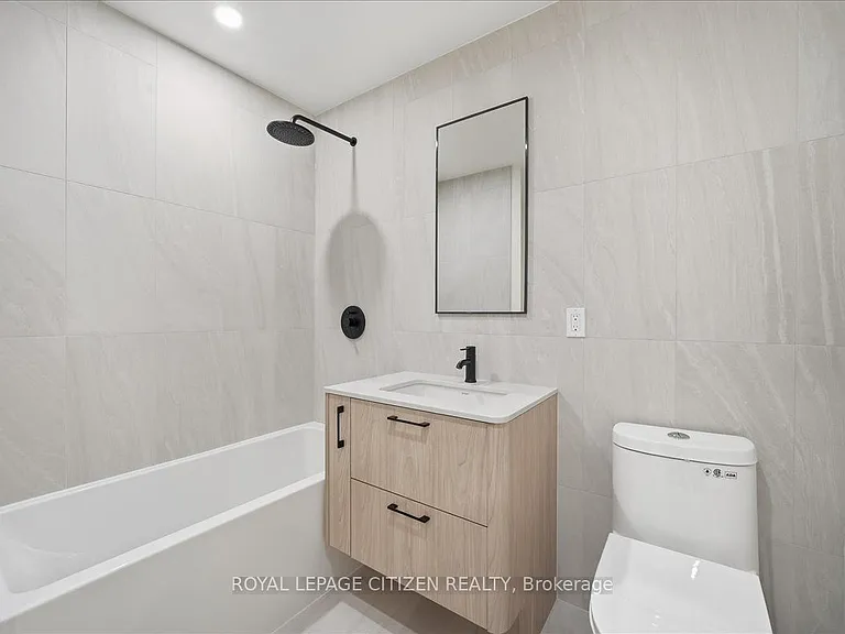 109 Erskine Ave #1602 — Photo 10