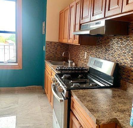 2nd image of 1602 E 43rd St APT D4