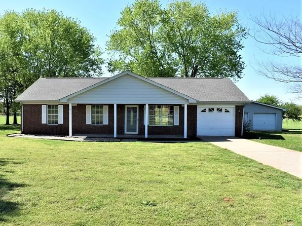 138 Croom Cir, Leighton, AL 35646