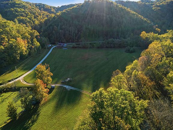 3rd image of 2270 Star Gap Rd